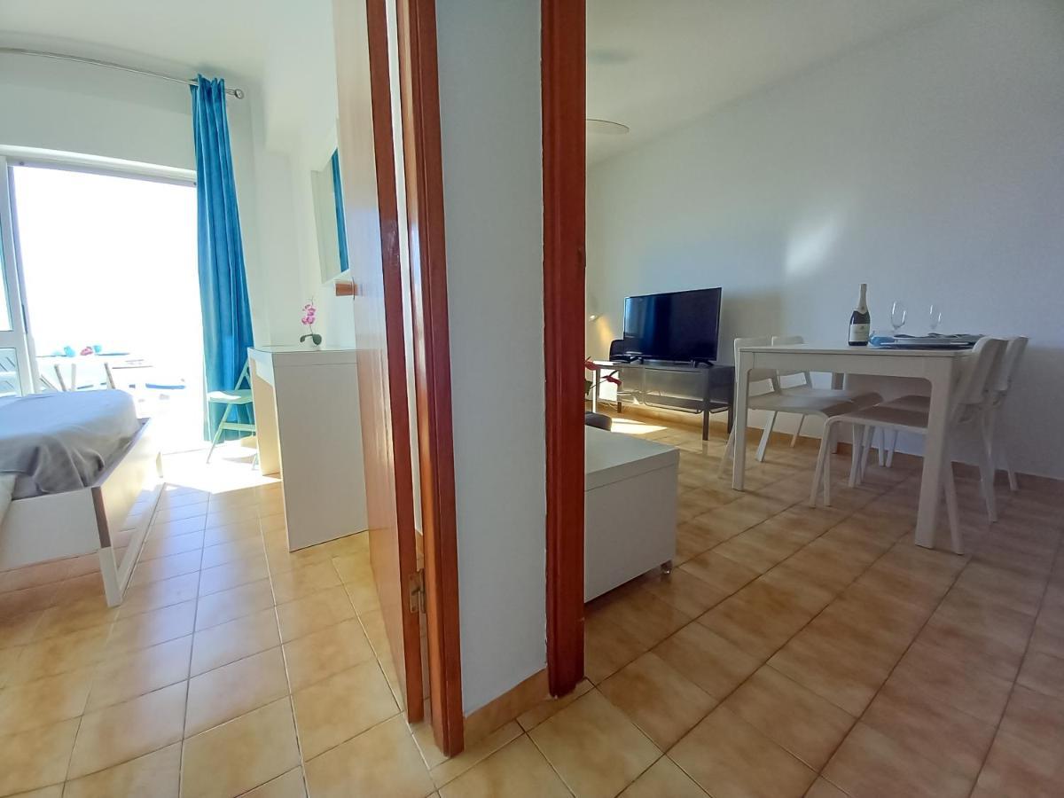 Mira Atlantico 13- Terraco Com Vista Mar E Cidade, Wifi, 80Mt Praia Quarteira Exterior foto