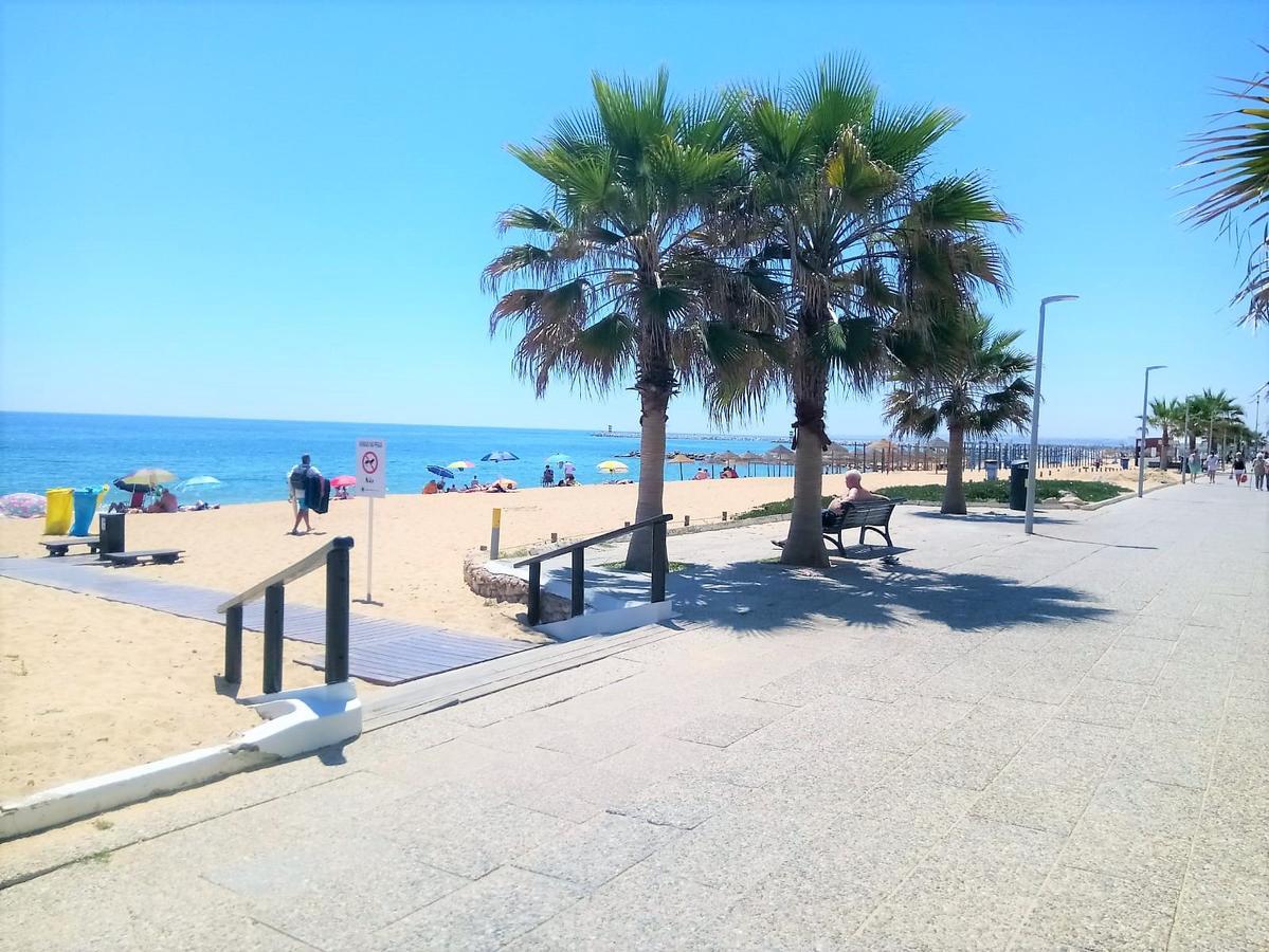 Mira Atlantico 13- Terraco Com Vista Mar E Cidade, Wifi, 80Mt Praia Quarteira Exterior foto